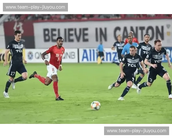 西悉尼风云变幻，墨尔本胜利的挑战与荣耀